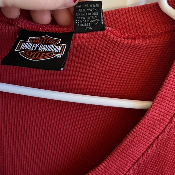 Harley Davidson Women’s Vintage Red V-neck‎ Ribbed Short Sleeve Logo Tee Size L - Picture 6 of 7